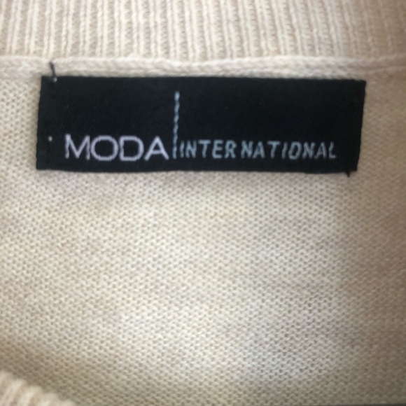 Cream turtleneck by Moda International - Picture 2 of 3